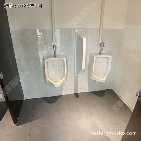 男性トイレ(2階）