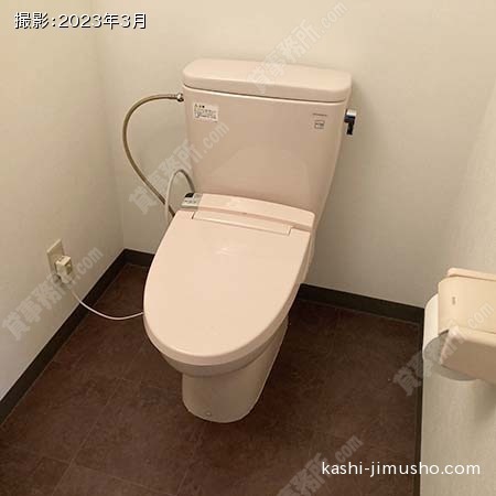 トイレ(B1階)