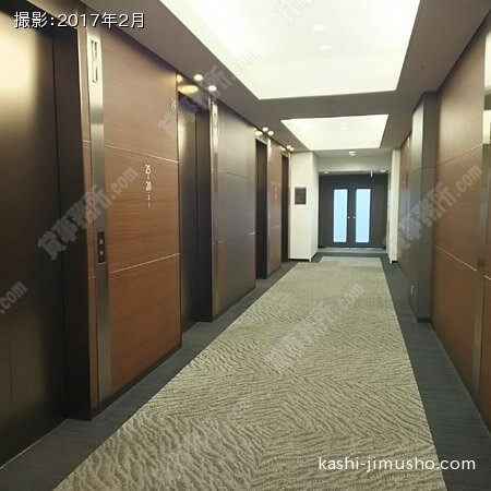 各階のエレベーターホール