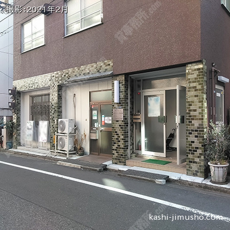 ビル正面