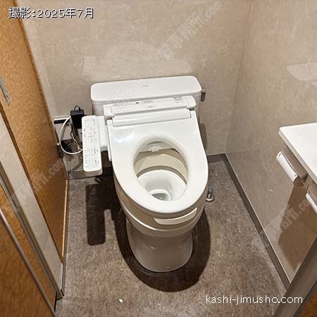 男性トイレ