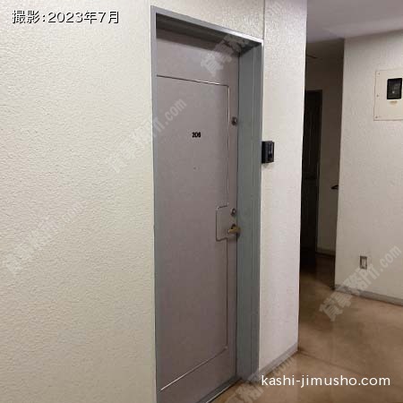 貸室入口(2階206号室）