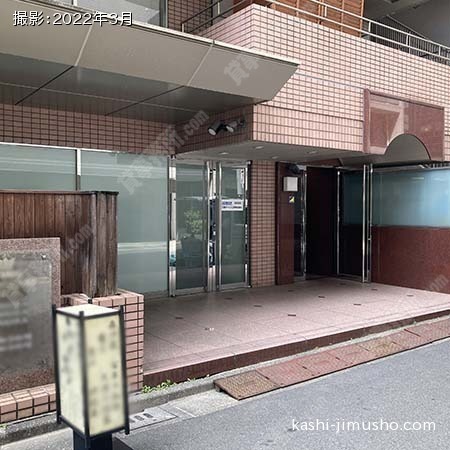 ビル前面