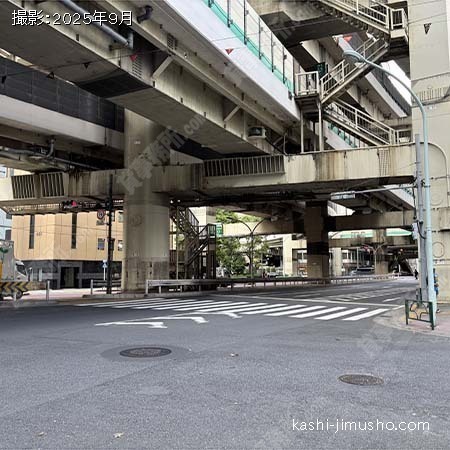 前面道路(水天宮通り)