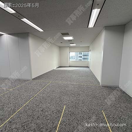 貸室内(16階南側64.13坪)