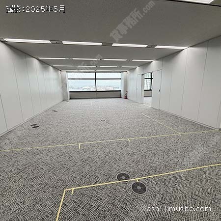 貸室内(16階南側64.13坪)