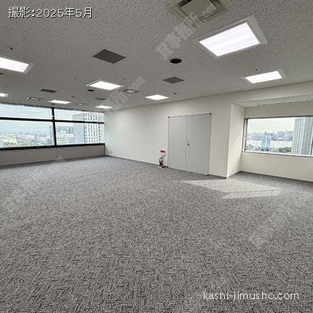 貸室内(16階南側64.13坪)