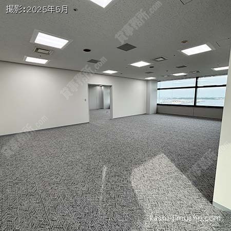 貸室内(16階南側64.13坪)