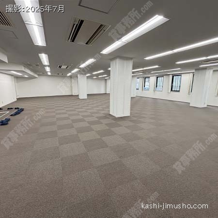 貸室内(8階A号室)