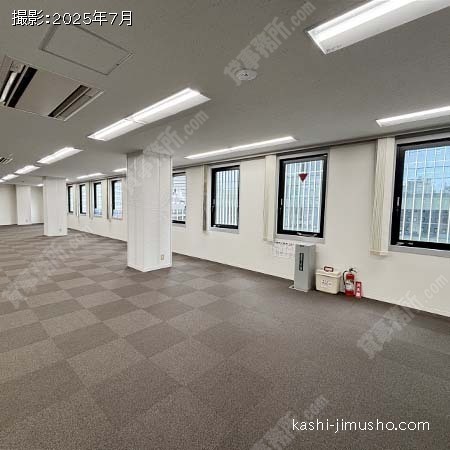 貸室内(8階A号室)