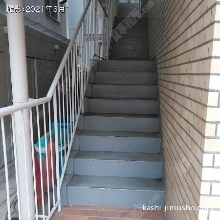 共用階段