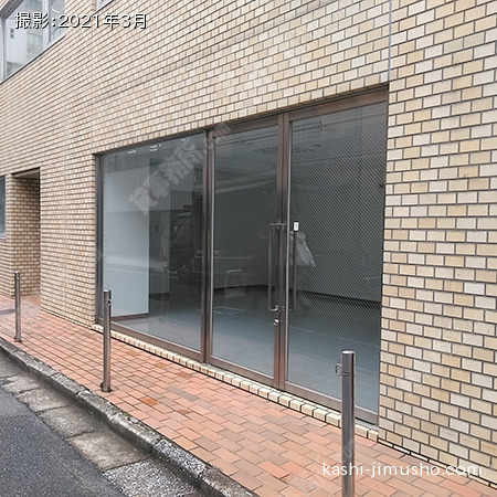 貸室入口(1階103号室)