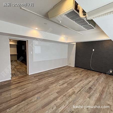貸室内(3階30.25坪)