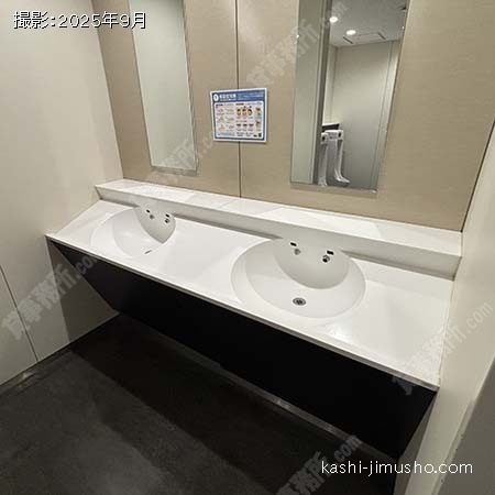 男性トイレ