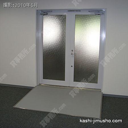 駐車場からの直接入口 