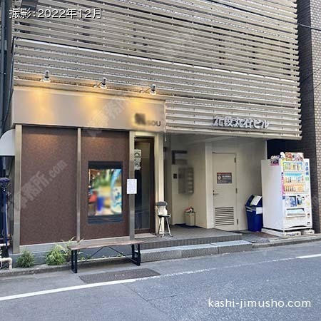ビル前面
