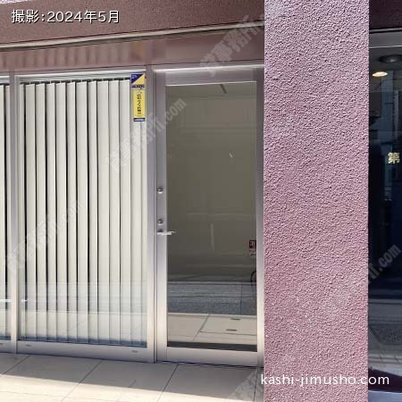 貸室入口(1階)