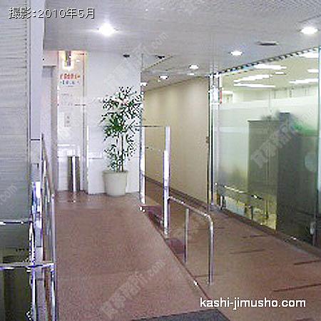 エントランス 