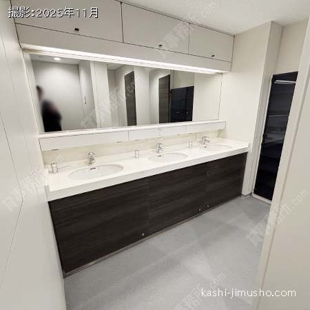 女性トイレ 女性トイレ