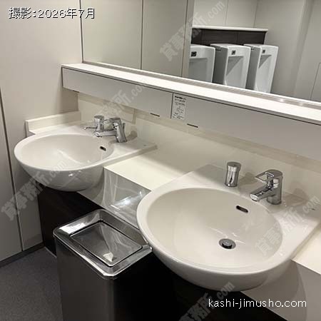 男性トイレ 男性トイレ
