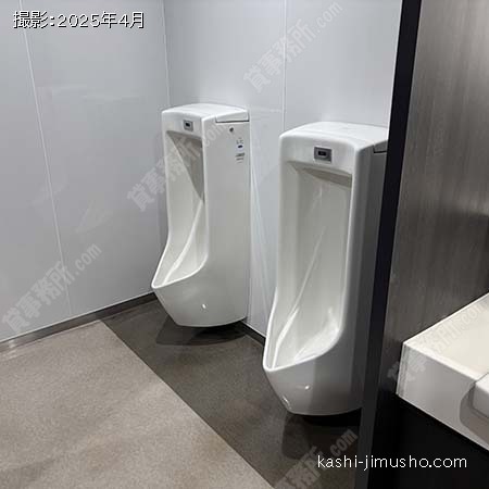 男性トイレ