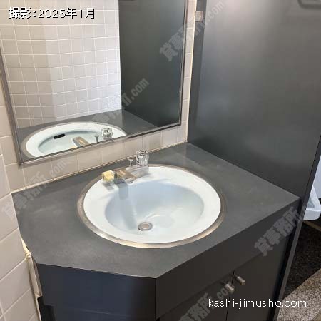男性トイレ