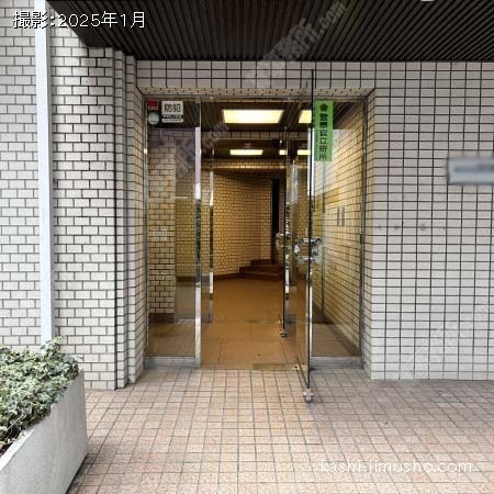 ビル入口