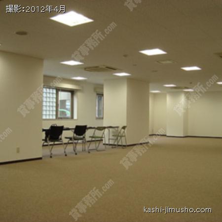 ２階貸室内① 