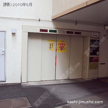 駐車場 
