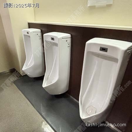 男性トイレ