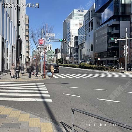 前面道路(青山通り)