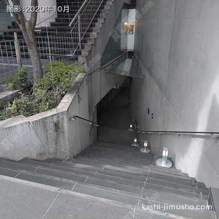 地下への直接階段