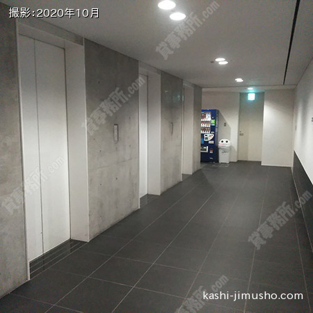 エレベーターホール(地下1階）