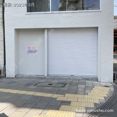 ビル前面