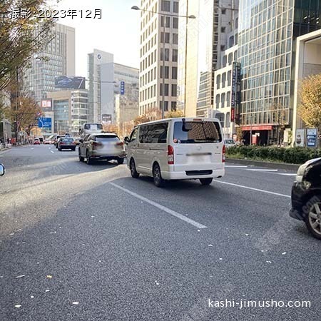 前面道路(青山通り)