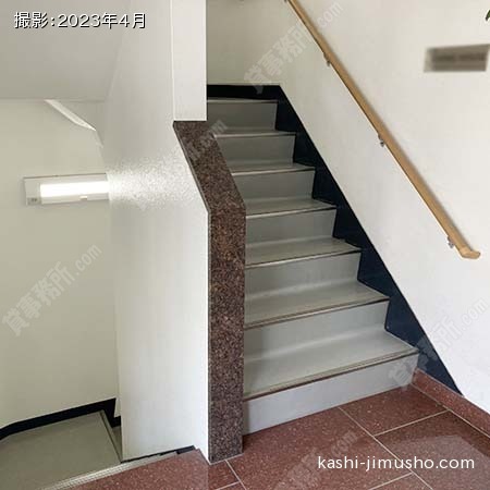 共用階段