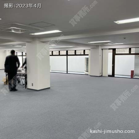 貸室内(B1階)
