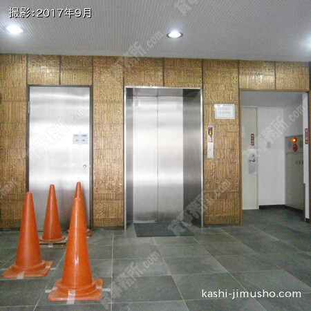 エレベーターホール