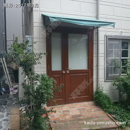 建物入口 建物入口