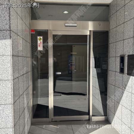 ビル入口