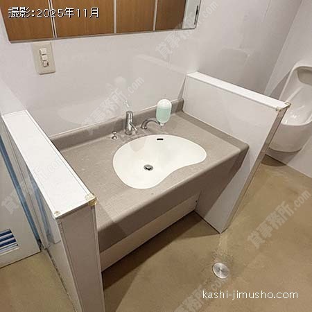 男性トイレ 男性トイレ