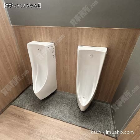男性トイレ