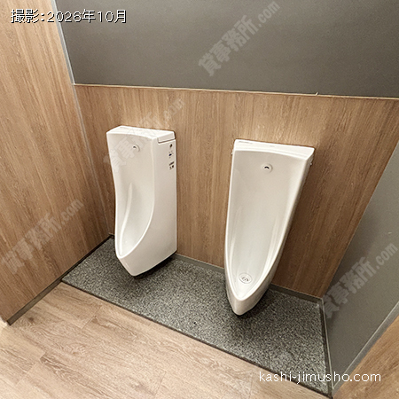 男性トイレ