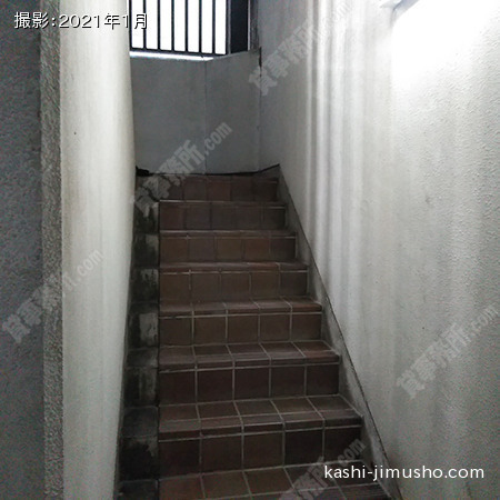 共用階段