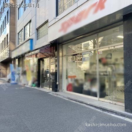 ビル前面