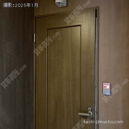 貸室入口(6階A2号室)