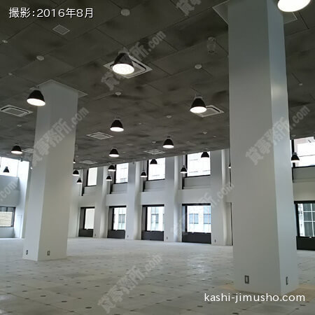 ８階　貸室