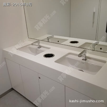 トイレ洗面台