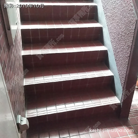 共用階段