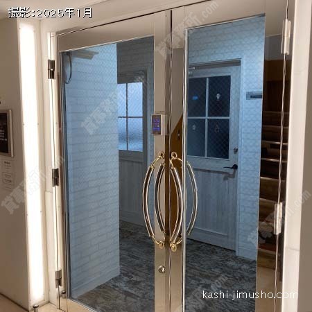 貸室入口